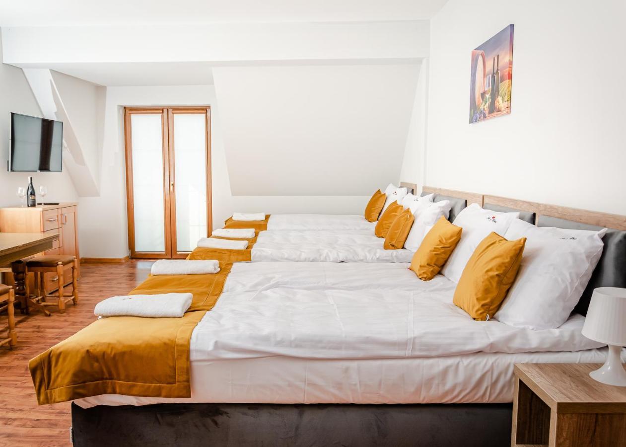 Sun & Wine Hotel Pobierowo Exterior photo